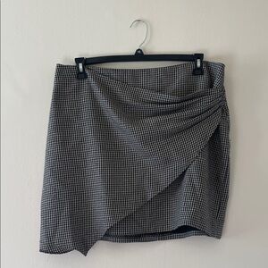 Nine West Black and White Asymmetrical Skirt